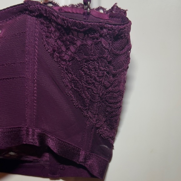 Victoria's Secret Deep Purple Lace Bra - Picture 11 of 15